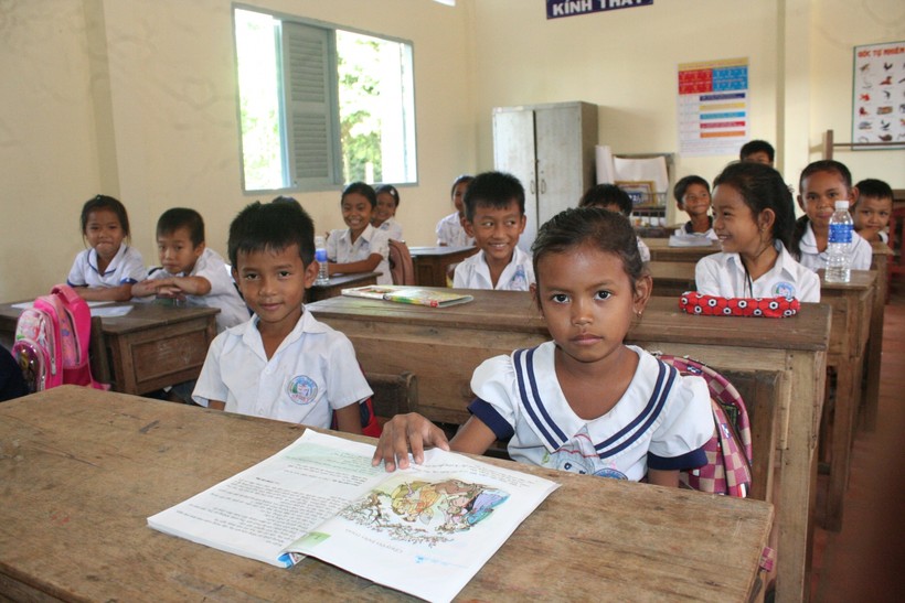 Trường TH Hàm Giang B, huyện Trà Cú (Trà Vinh) có gần 100% HS dân tộc Khmer.