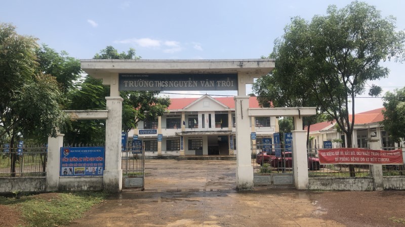 Trường THCS Nguyễn Văn Trỗi, nơi xảy ra vụ việc.