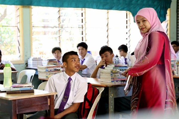 Malaysia tuyển dụng giáo viên quy mô lớn.
