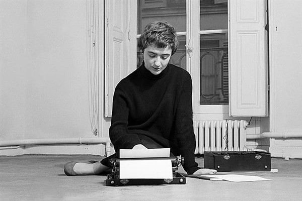 Françoise Sagan trong thời kỳ viết tiểu thuyết “Buồn ơi, chào mi”.