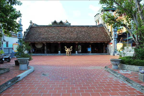 Di tích lịch sử - văn hóa Bảng Môn Đình - biểu trưng cho vùng đất học Hoằng Lộc.