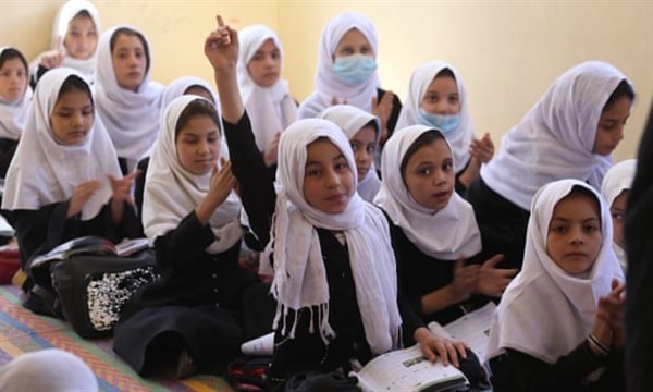 Một lớp tiểu học dành cho trẻ em gái Afghanistan.