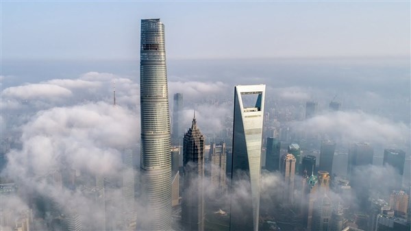 Nhiều tòa nhà trên thế giới cao vượt mây, cung cấp nơi sống “trên mây” theo mọi nghĩa.