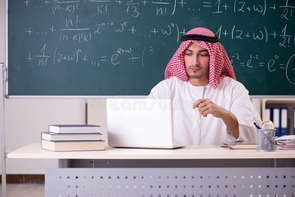 Chế độ đãi ngộ dành cho giảng viên tại Trung Đông còn thấp.