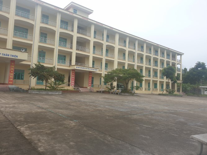 Trường THPT Nguyễn Trãi với cơ sở vật chất hiện đại đáp ứng quy mô 32 lớp với 1.400 học sinh đến nay đang bị “ế”.