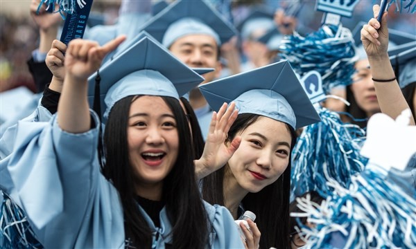 Sinh viên Trung Quốc thích trải nghiệm giáo dục đại học tại Mỹ.
