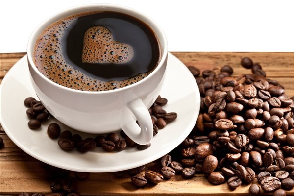 Việc tiêu thụ caffeine thường xuyên có liên quan đến mức độ thấp hơn của PCSK9 trong máu.