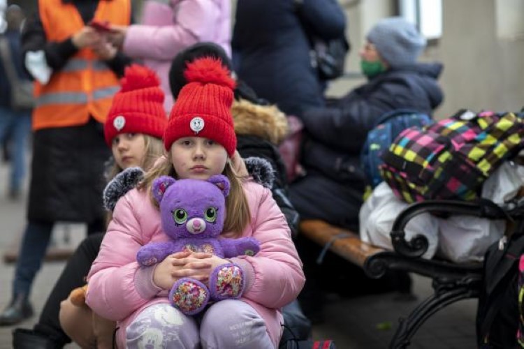 Trẻ em Ukraine trong các trại tị nạn ở Đức.