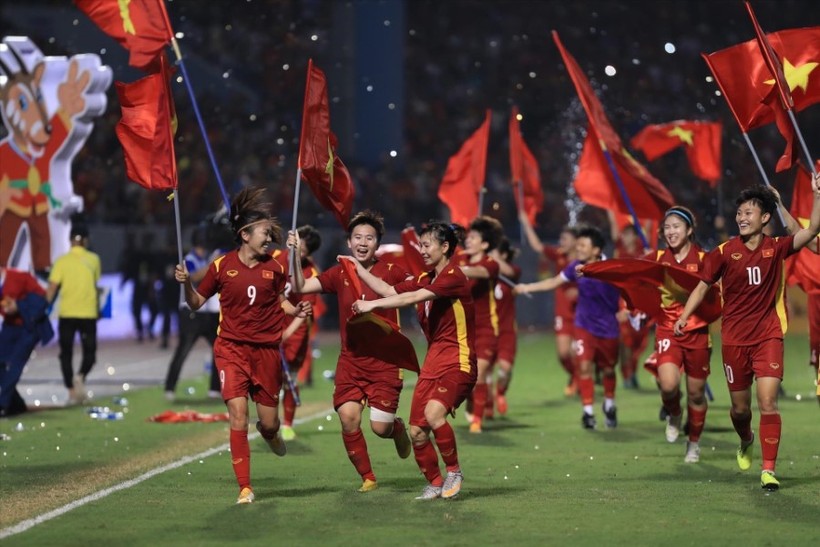 Các tuyển thủ Việt Nam ăn mừng sau trận chung kết SEA Games 31.