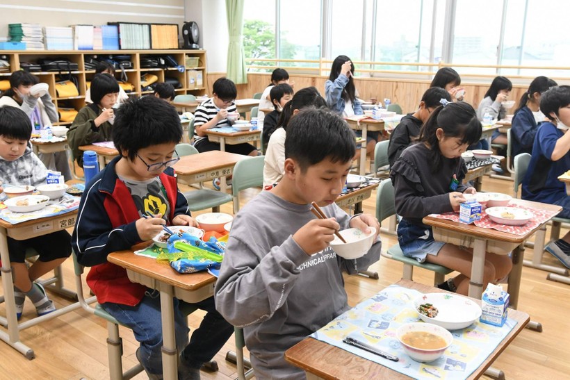 Khủng hoảng lương thực: Hệ lụy đối với bữa ăn học đường