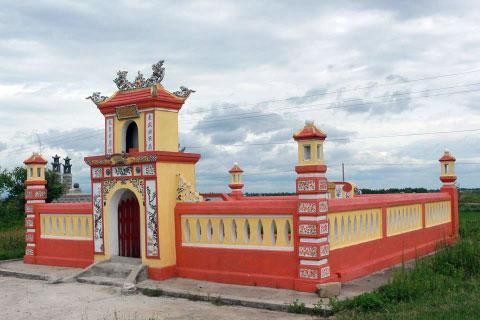 Khu đền thờ Nguyễn Văn Tường tại Quảng Trị.