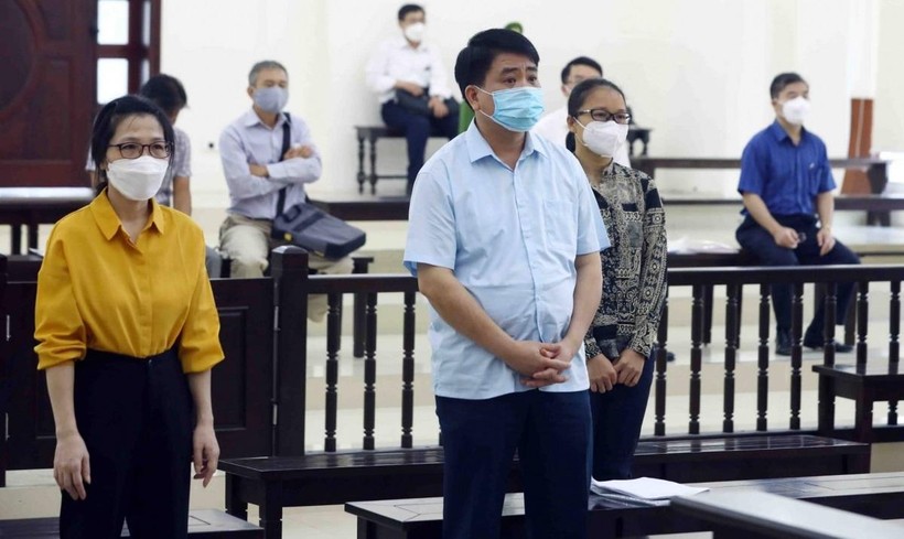 Bị cáo Nguyễn Đức Chung và hai đồng phạm có mặt tại phiên phúc thẩm.
