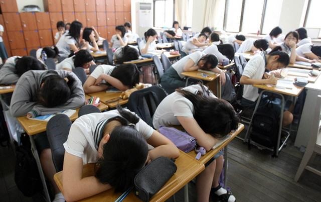 Học sinh Hàn Quốc không thích học Toán vì đề thi khó.