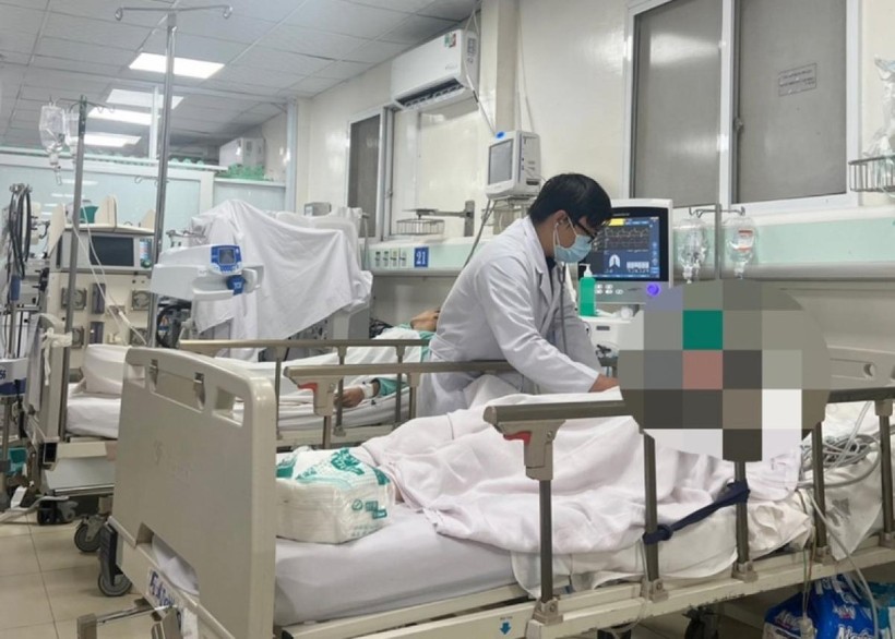 Bệnh viện Nhân dân Gia Định liên tục tiếp nhận trường hợp ngộ độc methanol. Ảnh: BVCC