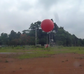 Thiết bị khí cầu trực thăng được thử nghiệm ở Hòa Lạc (Hà Nội).