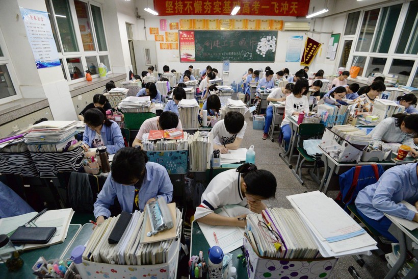 Ngành công nghiệp dạy thêm tại Trung Quốc mang lại giá trị hàng trăm tỷ USD.