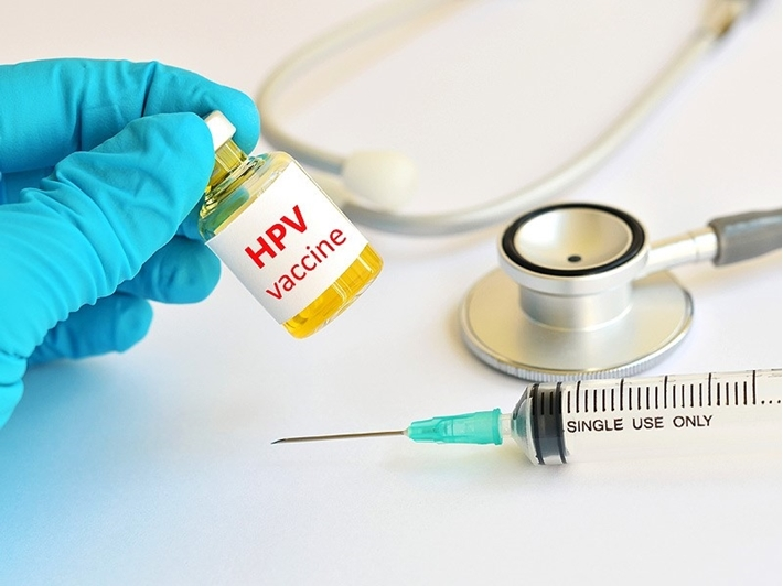Việc tiêm vắc-xin HPV cho nam được coi là rất quan trọng.