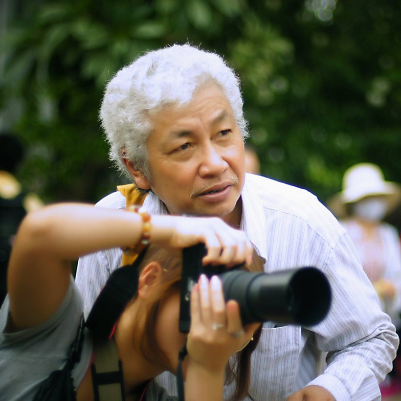 NSNA Bùi Đăng Thanh hướng dẫn học viên chụp ảnh.