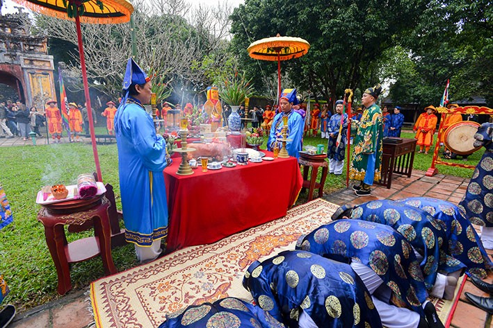 Lễ Thượng tiêu được tiến hành trang trọng theo nghi thức cung đình Huế. 