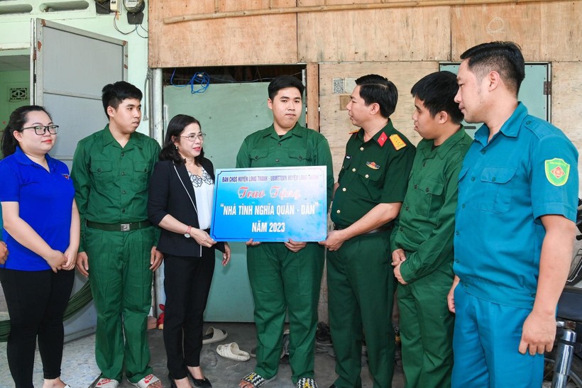 Sự hỗ trợ kịp thời của chính quyền địa phương đã giúp 3 anh em Minh Thông, Minh Phát, Minh Thiện yên tâm thực hiện nghĩa vụ.