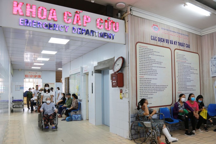 Khoa Cấp cứu, Bệnh viện Đa khoa tỉnh Quảng Ninh - nơi tiếp nhận 2 ca bệnh nhập viện do thuốc lá điện tử.
