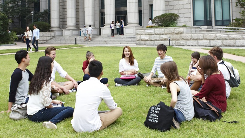 Số lượng sinh viên quốc tế tại Hàn Quốc tăng kỷ lục.