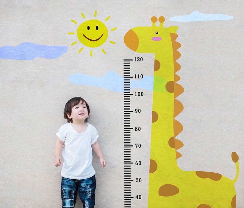 Tăng cường dinh dưỡng trong các giai đoạn 'vàng' phát triển chiều cao giúp trẻ có chiều cao vượt trội. Ảnh: Shutterstock.