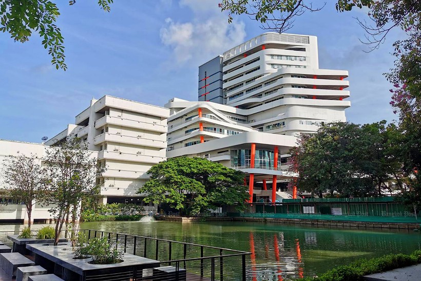 Khuôn viên Trường Đại học Công nghệ King Mongkut, Thái Lan.