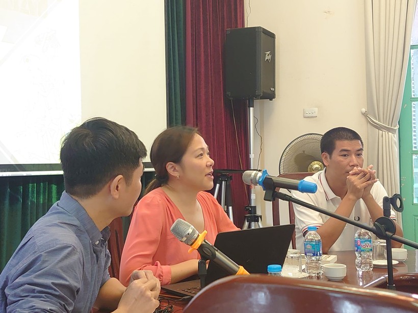 GS Martina Thucnhi Nguyen (giữa) tại tọa đàm 'Tự Lực văn đoàn: Những cách tiếp cận mới'.