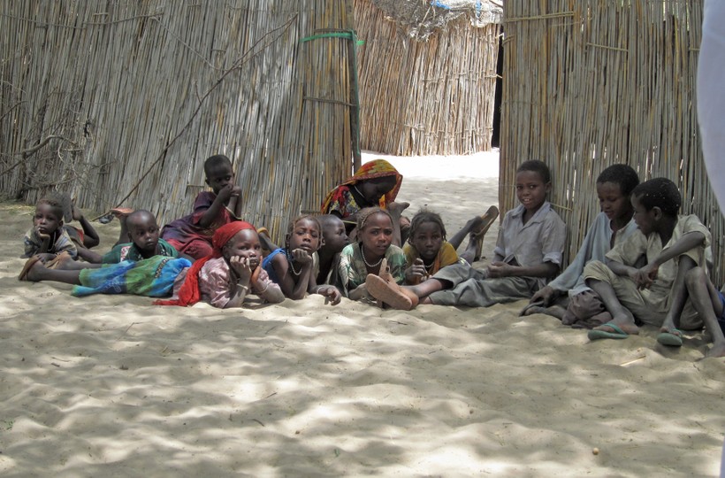 Nhiều trẻ em tị nạn tại Chad không được tiếp cận giáo dục.
