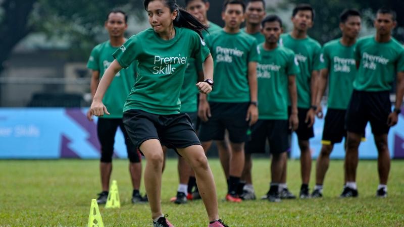 Premier Skills đào tạo kỹ năng bóng đá cho phụ nữ ở Indonesia. Ảnh: Premier Skills