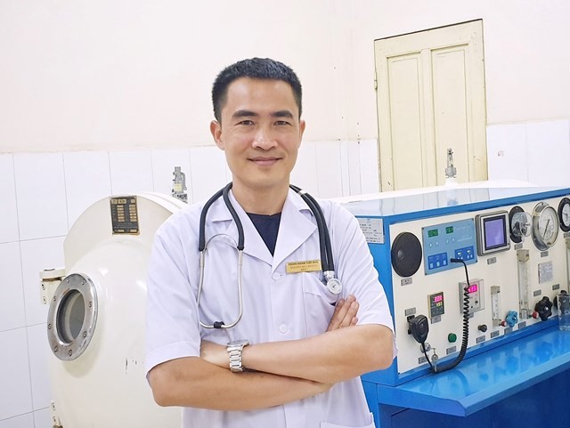 Bác sĩ Nguyễn Huy Hoàng.