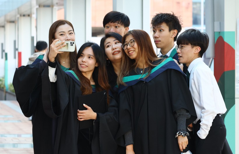 Sinh viên mới tốt nghiệp tại Hồng Kông, Trung Quốc.