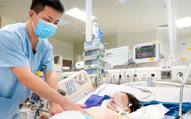 Trẻ nhập viện do tai nạn thương tích tại Bệnh viện Nhi Trung ương. Ảnh: BVCC