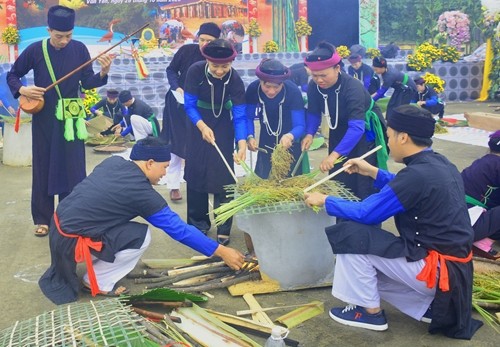 Lễ mừng cơm mới của dân tộc Tày tại huyện Văn Yên (Yên Bái). Ảnh: ITN.