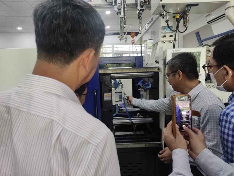 Khuôn phun ép nhựa với kênh giải nhiệt 3D được ứng dụng vào thử nghiệm thực tế tại Trường Đại học Sư phạm Kỹ thuật TPHCM.