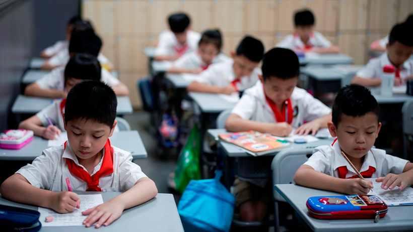Hệ thống giáo dục châu Á đa phần có sự thống nhất và đồng bộ từ trên xuống.
