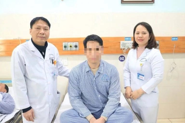 Bệnh nhân trẻ tuổi bị đột quỵ được điều trị thành công tại Bệnh viện Hữu nghị Việt Tiệp. Ảnh: BVCC 
