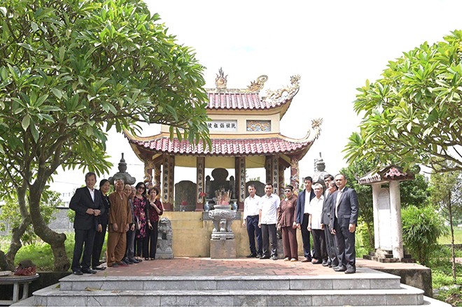 Khu lăng mộ Trạng nguyên Nguyễn Thiến.