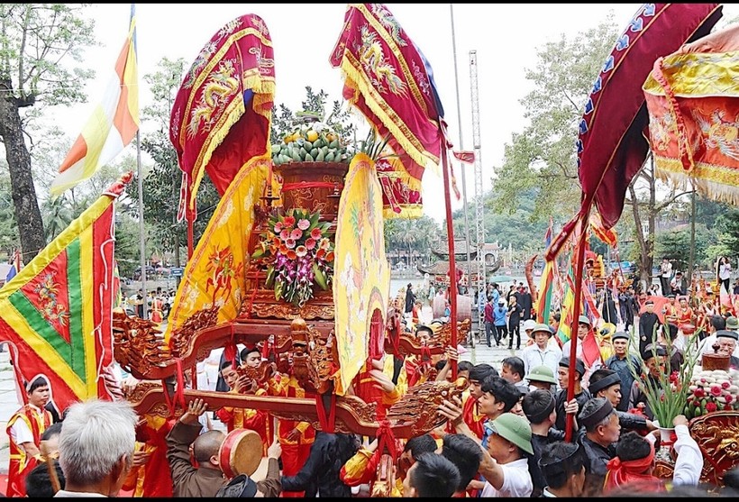 Lễ hội truyền thống - Lễ hội Chùa Thầy xã Sài Sơn (Quốc Oai, Hà Nội).