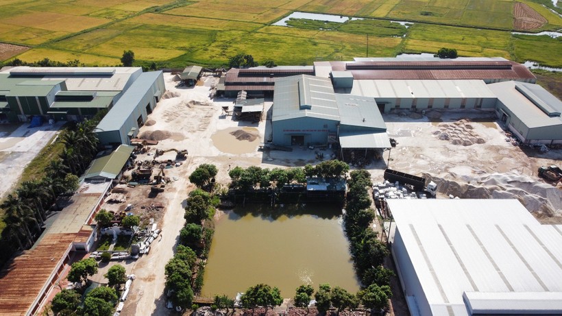 Nhà máy sản xuất bột đá của Công ty TNHH Châu Tiến.