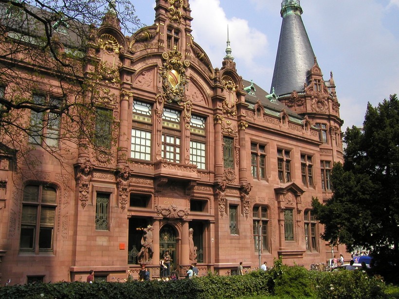 Đại học Heidelberg. Ảnh: INT