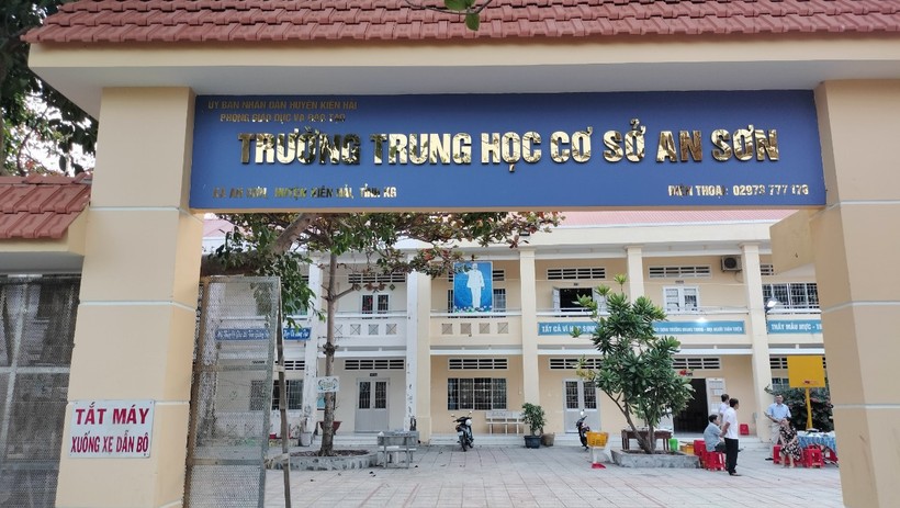 Trường THCS An Sơn được đầu tư xây dựng khang trang. Ảnh: TG
