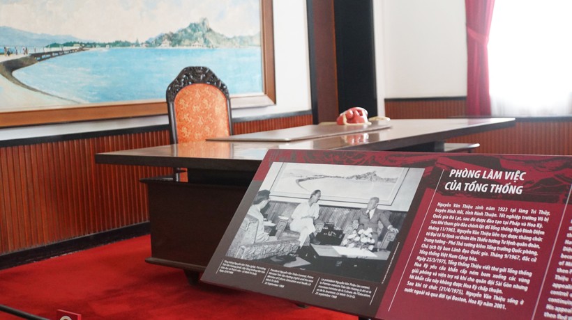 Phòng làm việc của Tổng thống Việt Nam Cộng hòa Nguyễn Văn Thiệu.