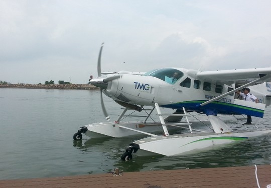 Chiếc thủy phi cơ Cessna Grand Caravan EX thế hệ mới nhất của Mỹ chuẩn bị bay khai trương trên vịnh Hạ Long