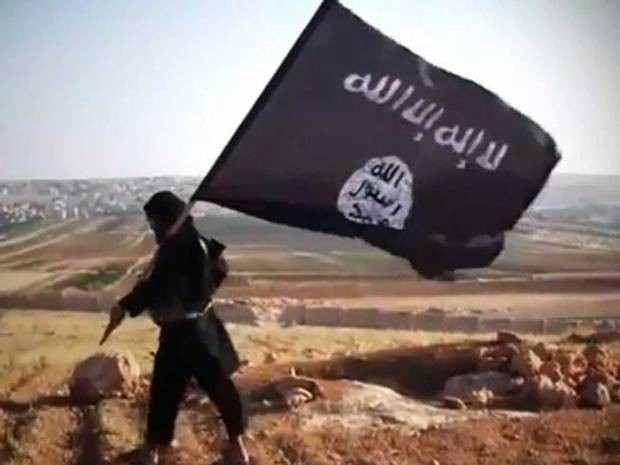 Chiến binh IS chặt đầu đồng đội vì nghi án gián điệp