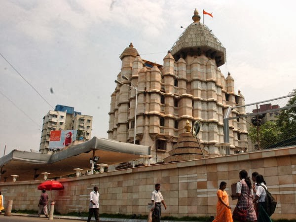 Chiêm ngưỡng ngôi đền cổ nhiều vàng nhất Ấn Độ