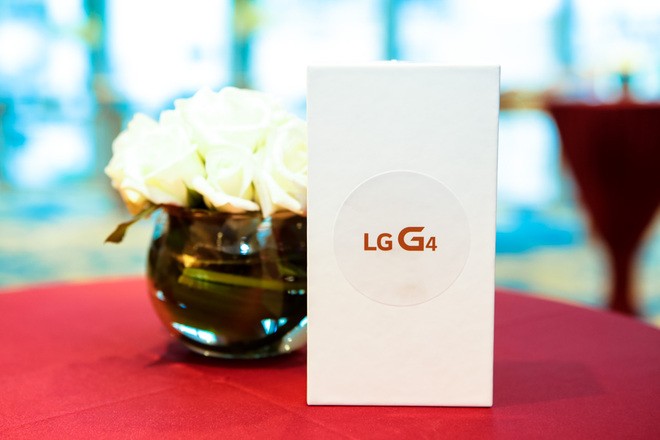 Mở hộp LG G4 chính hãng tại Việt Nam