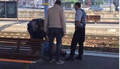 Phút sinh tử trên chuyến tàu tốc hành tới Paris