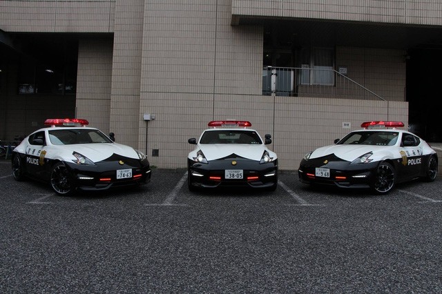 Cảnh sát Tokyo được trang bị siêu xe 370Z Nismo